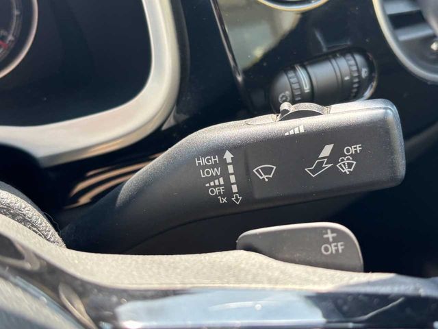 VOLKSWAGEN THE BEETL 2017 Image 31