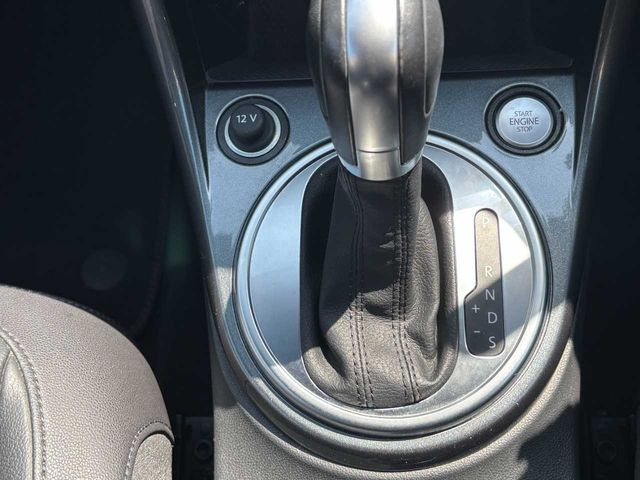 VOLKSWAGEN THE BEETL 2017 Image 31
