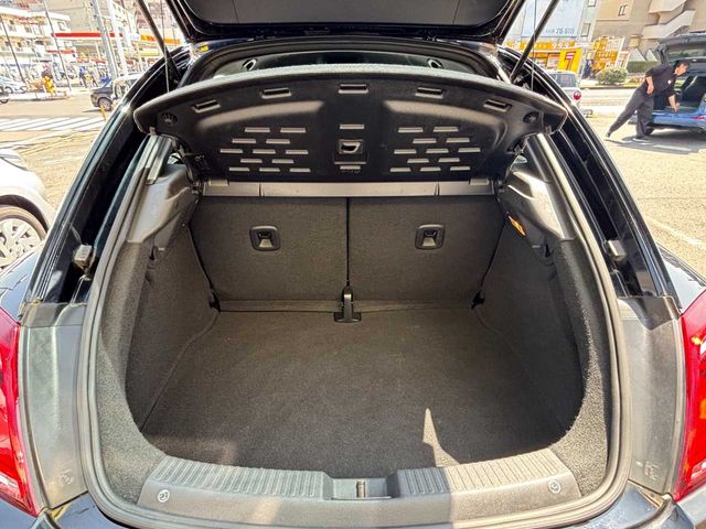 VOLKSWAGEN THE BEETL 2017 Image 31