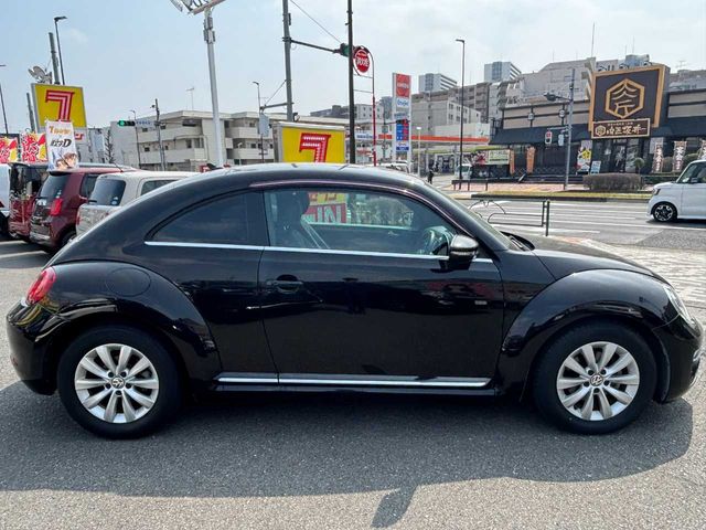VOLKSWAGEN THE BEETL 2017 Image 31