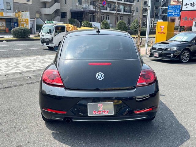 VOLKSWAGEN THE BEETL 2017 Image 31