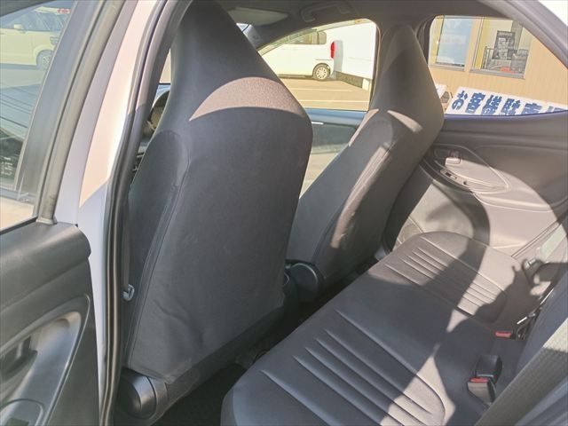 TOYOTA YARIS HYBRID 2022 Image 31