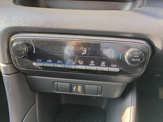 TOYOTA YARIS HYBRID 2022 Image 31