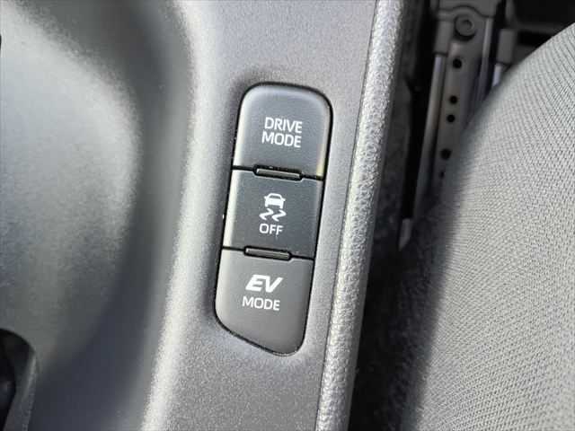 TOYOTA YARIS HYBRID 2022 Image 31