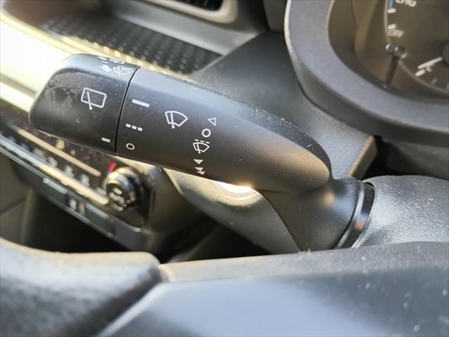 TOYOTA YARIS HYBRID 2022 Image 31