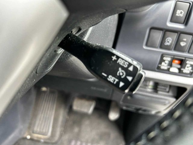 TOYOTA VOXY 2015 Image 31