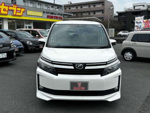 TOYOTA VOXY 2015 Image 31