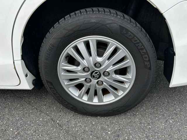 TOYOTA VOXY 2015 Image 31