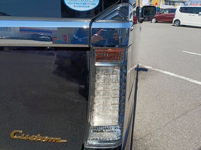 HONDA N BOX CUSTOM 2015 Image 31