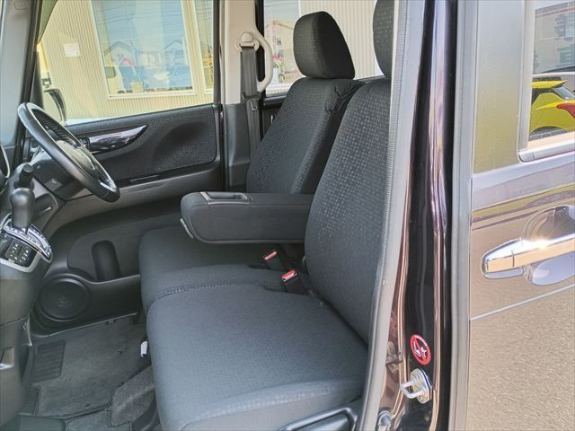 HONDA N BOX CUSTOM 2015 Image 31