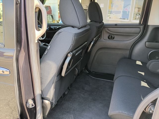 HONDA N BOX CUSTOM 2015 Image 31