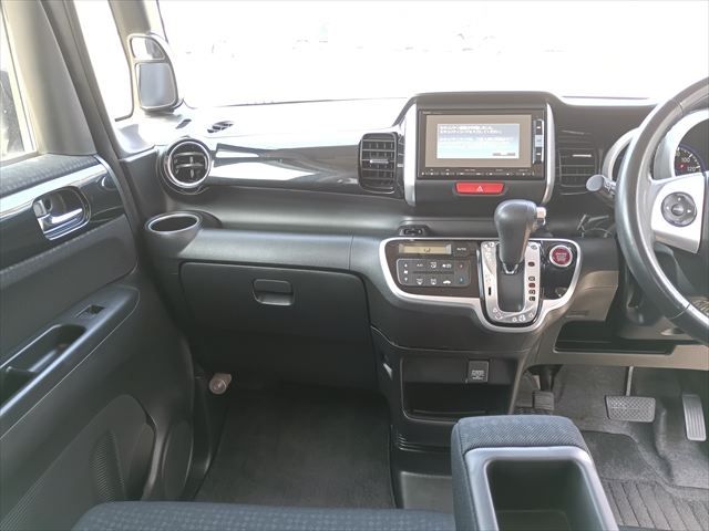 HONDA N BOX CUSTOM 2015 Image 31