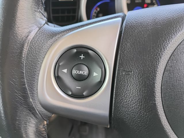 HONDA N BOX CUSTOM 2015 Image 31