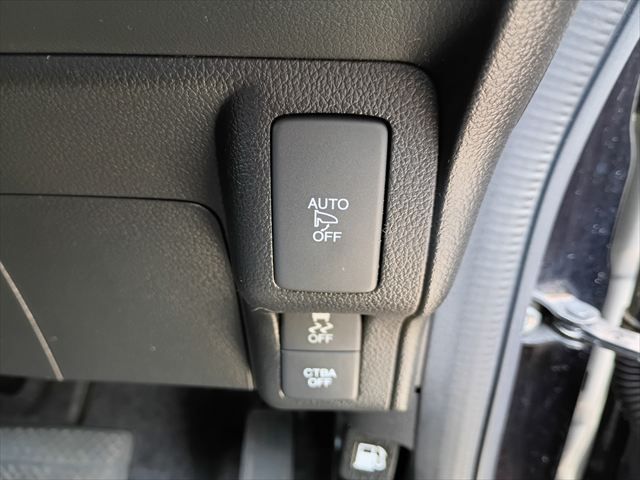 HONDA N BOX CUSTOM 2015 Image 31