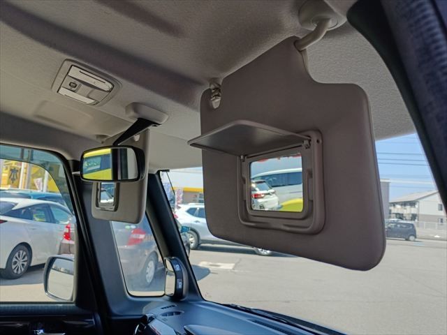 HONDA N BOX CUSTOM 2015 Image 31