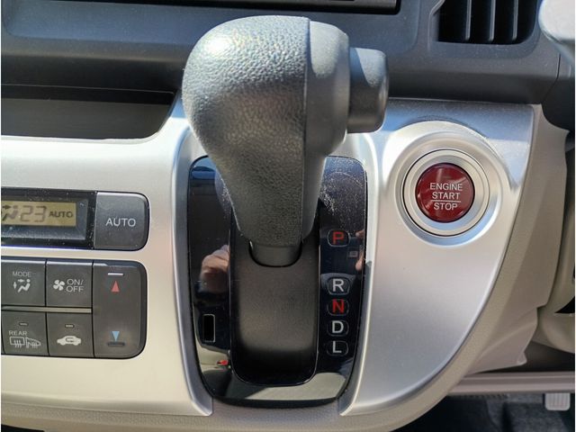 HONDA N-WGN 4WD 2014 Image 31