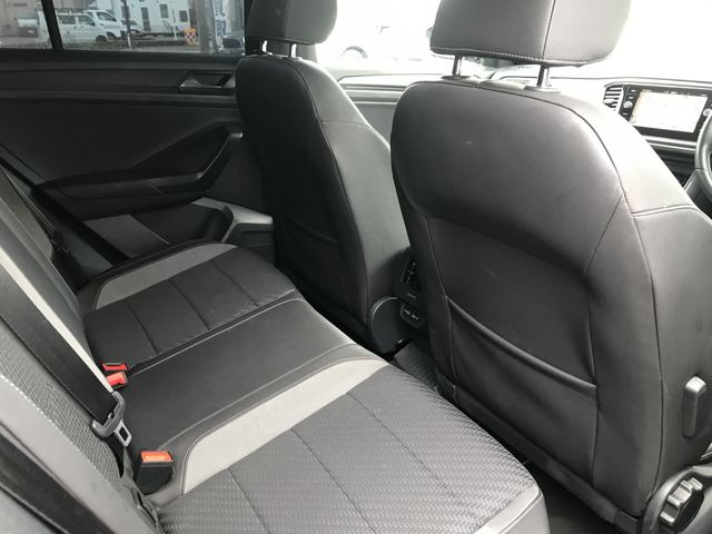 VOLKSWAGEN T-ROC 2021 Image 31