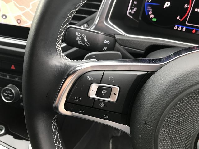 VOLKSWAGEN T-ROC 2021 Image 31