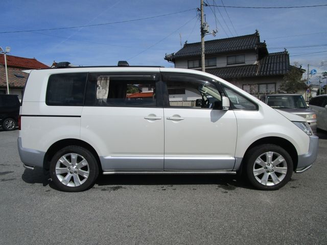 MITSUBISHI DELICA D:5 4WD 2013 Image 31
