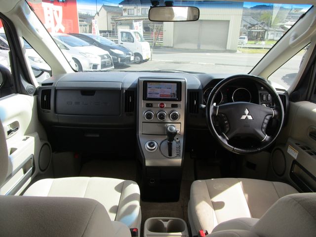 MITSUBISHI DELICA D:5 4WD 2013 Image 31