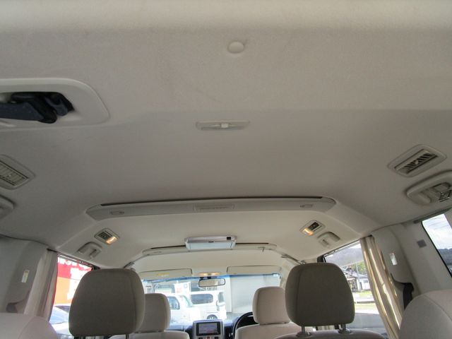 MITSUBISHI DELICA D:5 4WD 2013 Image 31