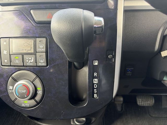 DAIHATSU TANTO CUSTOM 2019 Image 31