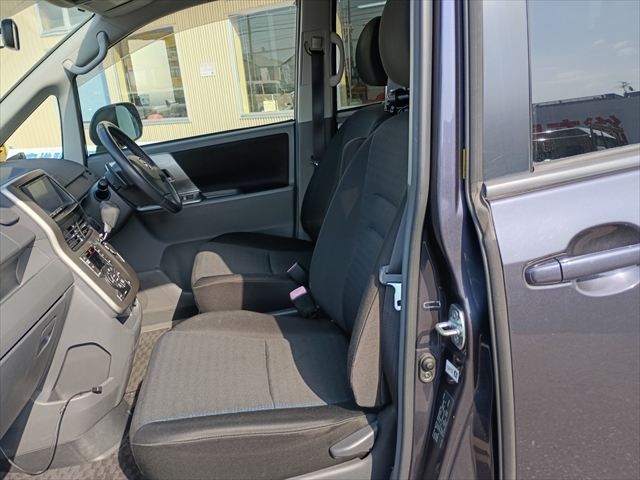 TOYOTA VOXY 4WD 2010 Image 31