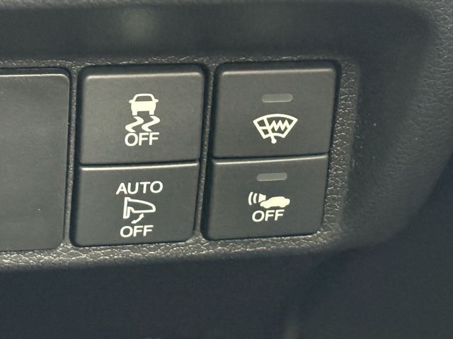 HONDA SHUTTLE HYBRID 2017 Image 31