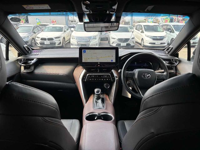 TOYOTA HARRIER HYBRID 2023 Image 31