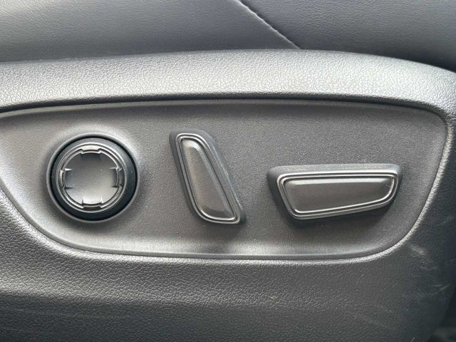 TOYOTA HARRIER HYBRID 2023 Image 31