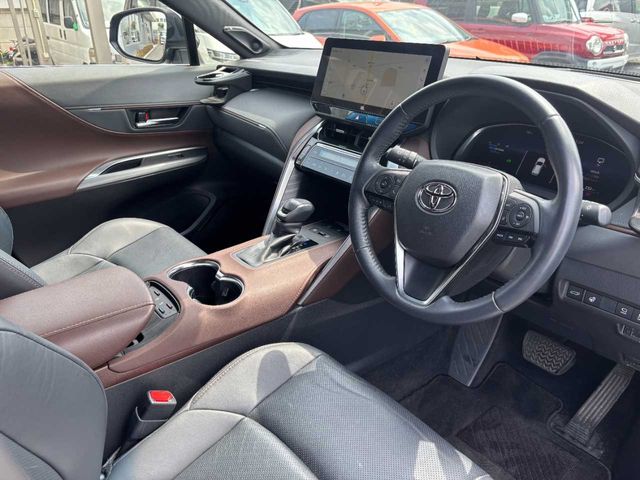 TOYOTA HARRIER HYBRID 2023 Image 31