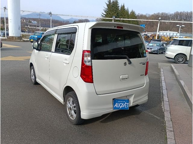 SUZUKI WAGON R 2013 Image 31