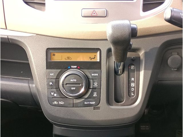 SUZUKI WAGON R 2013 Image 31