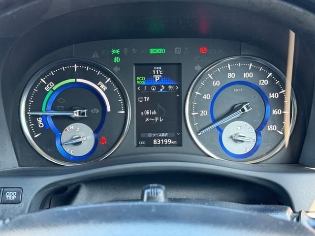 TOYOTA ALPHARD HYBRID 4WD 2017 Image 31