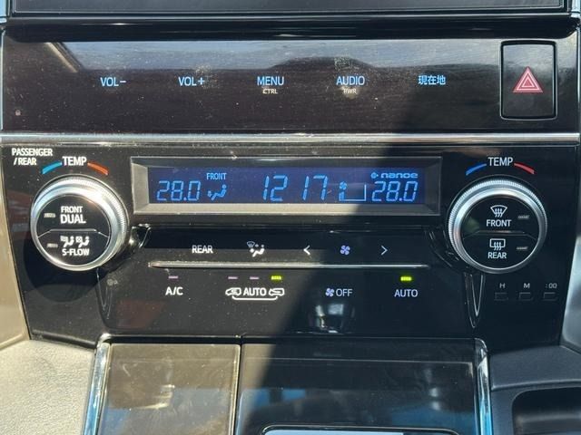 TOYOTA ALPHARD HYBRID 4WD 2017 Image 31