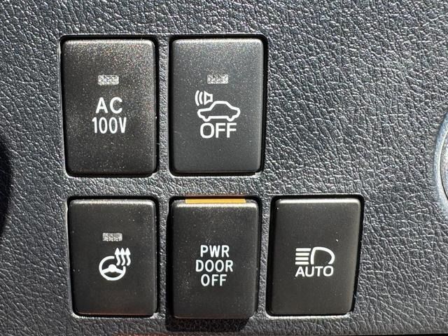 TOYOTA ALPHARD HYBRID 4WD 2017 Image 31