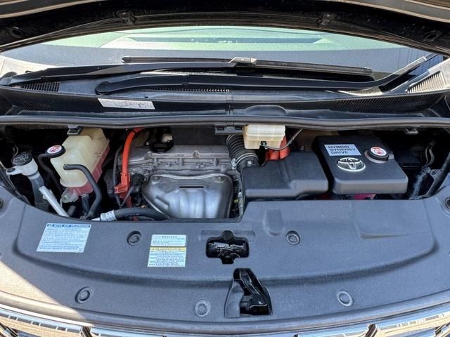 TOYOTA ALPHARD HYBRID 4WD 2017 Image 31