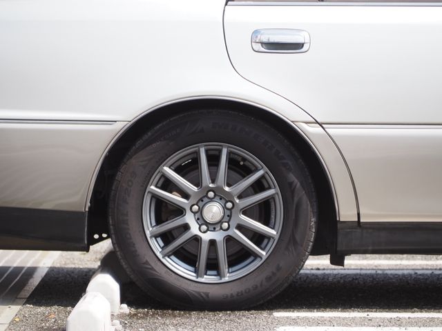 TOYOTA CROWN MAJESTA 2003 Image 31