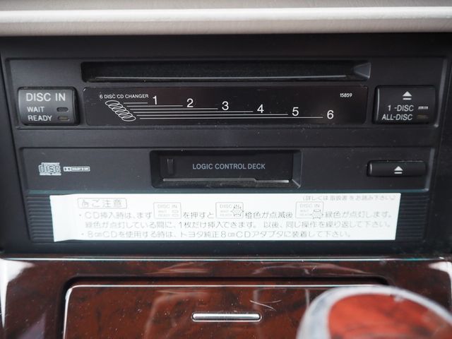 TOYOTA CROWN MAJESTA 2003 Image 31