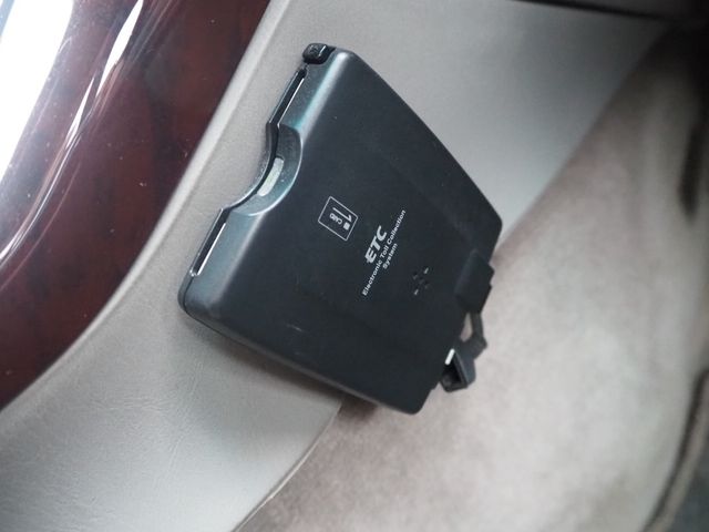 TOYOTA CROWN MAJESTA 2003 Image 31