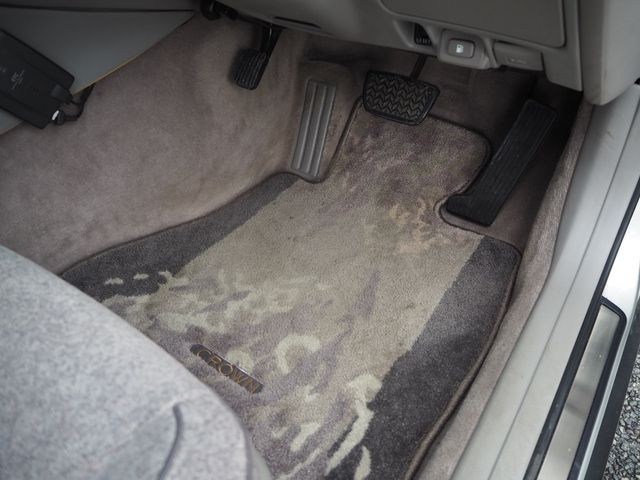 TOYOTA CROWN MAJESTA 2003 Image 31