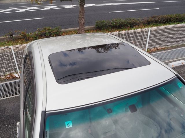 TOYOTA CROWN MAJESTA 2003 Image 31