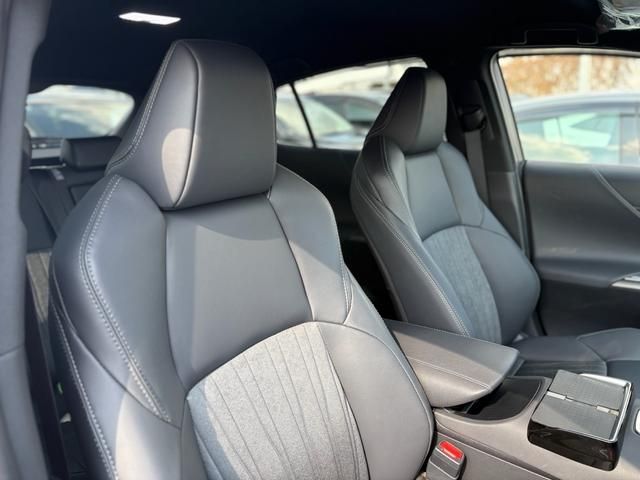 TOYOTA HARRIER HYBRID 2024 Image 31