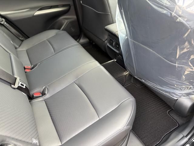 TOYOTA HARRIER HYBRID 2026 Image 31