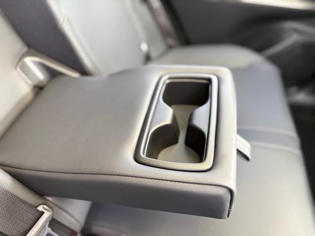 TOYOTA HARRIER HYBRID 2026 Image 31