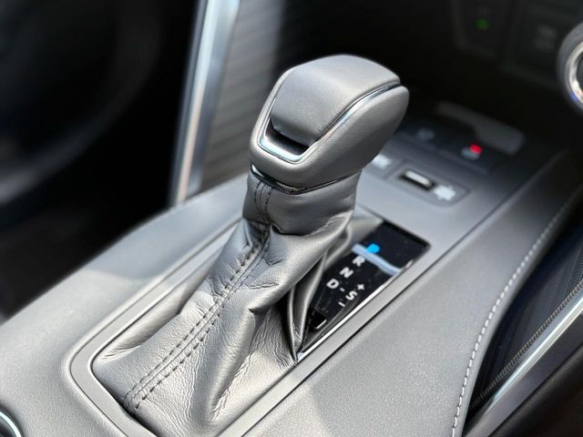 TOYOTA HARRIER HYBRID 2026 Image 31