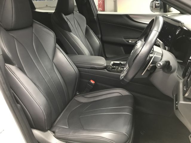 TOYOTA LEXUS NX450H+ AWD 2021 Image 31