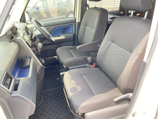 TOYOTA ROOMY 2019 Image 31