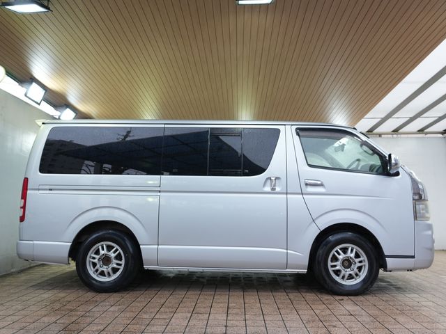 TOYOTA REGIUSACE VAN 2WD 2010 Image 31