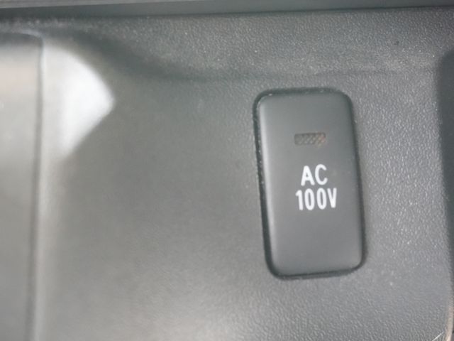 TOYOTA REGIUSACE VAN 2WD 2010 Image 31